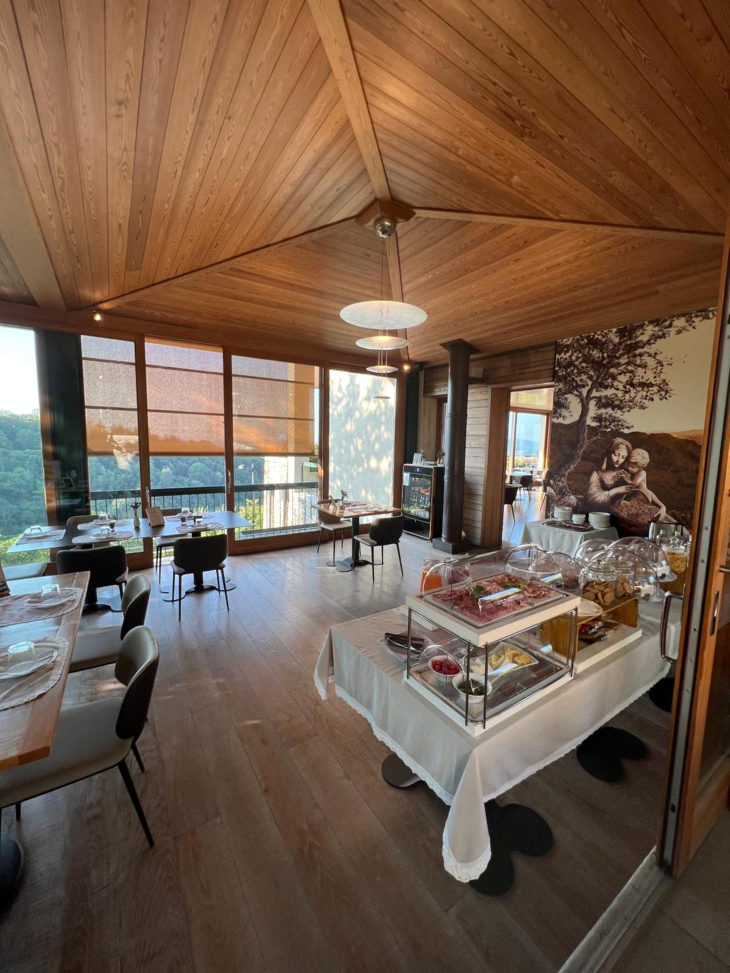 Agriturismo Vedova วัลดอบเบียเดเน ภายนอก รูปภาพ