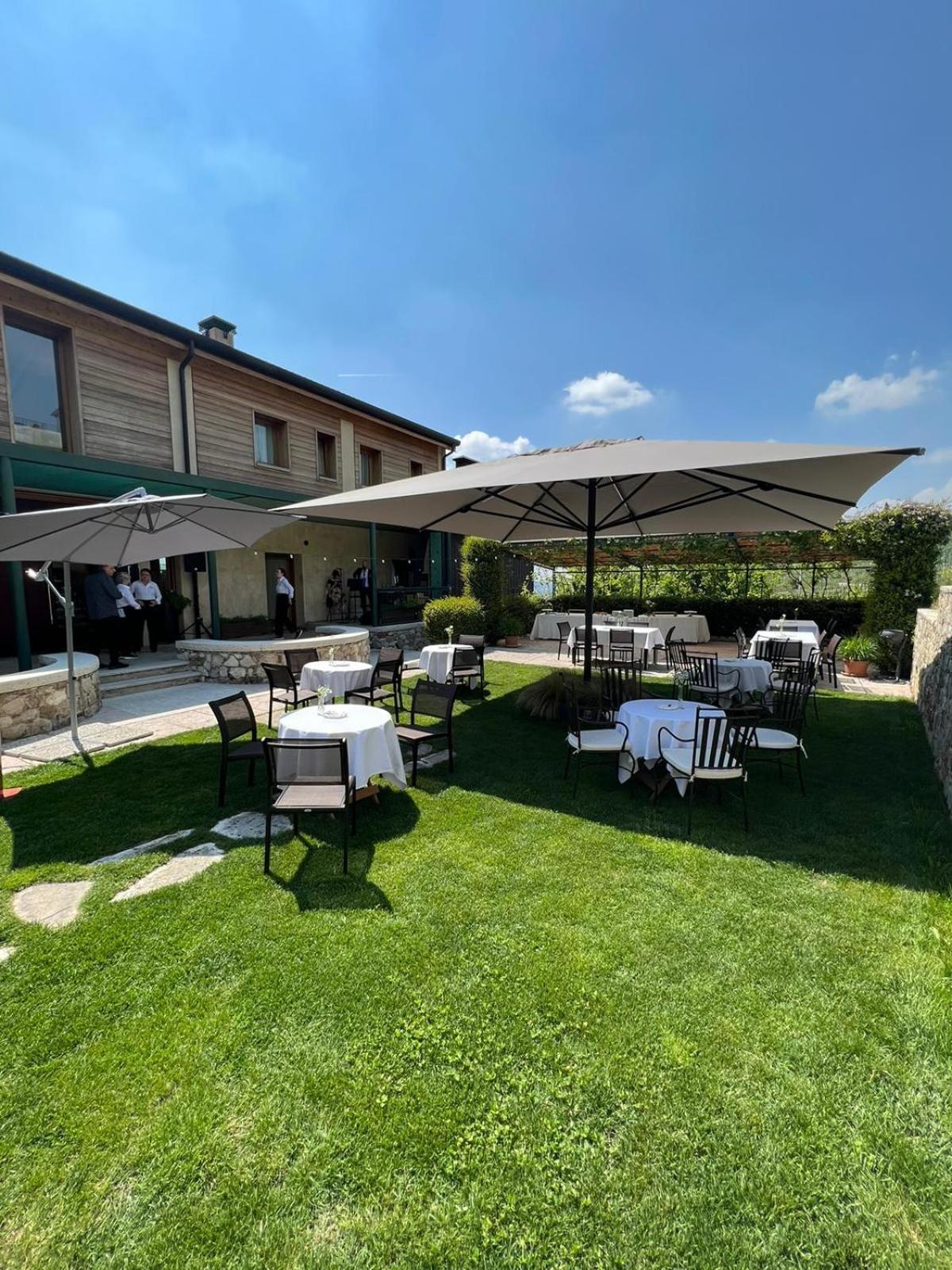 Agriturismo Vedova วัลดอบเบียเดเน ภายนอก รูปภาพ