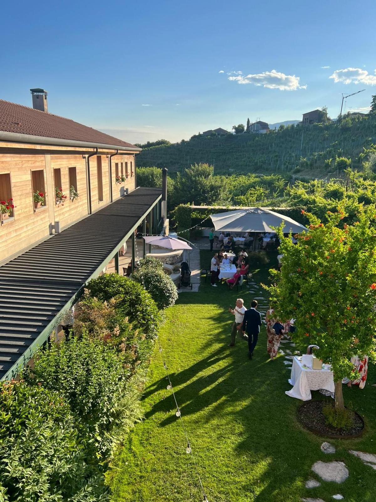 Agriturismo Vedova วัลดอบเบียเดเน ภายนอก รูปภาพ