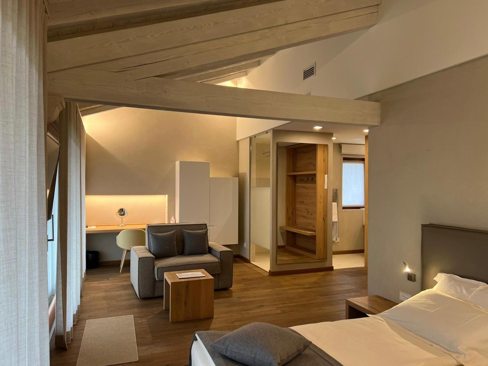 Agriturismo Vedova วัลดอบเบียเดเน ภายนอก รูปภาพ