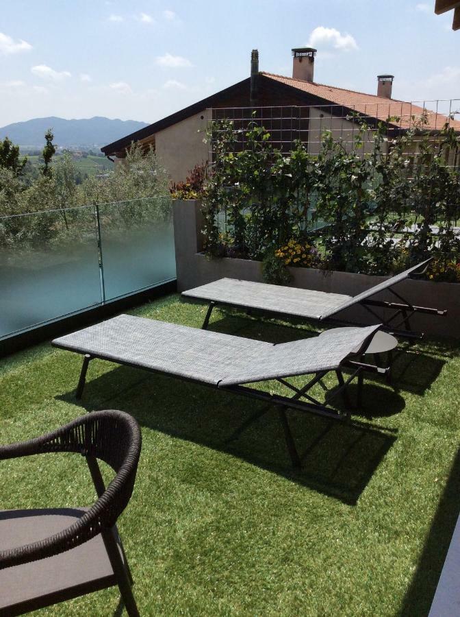Agriturismo Vedova วัลดอบเบียเดเน ภายนอก รูปภาพ